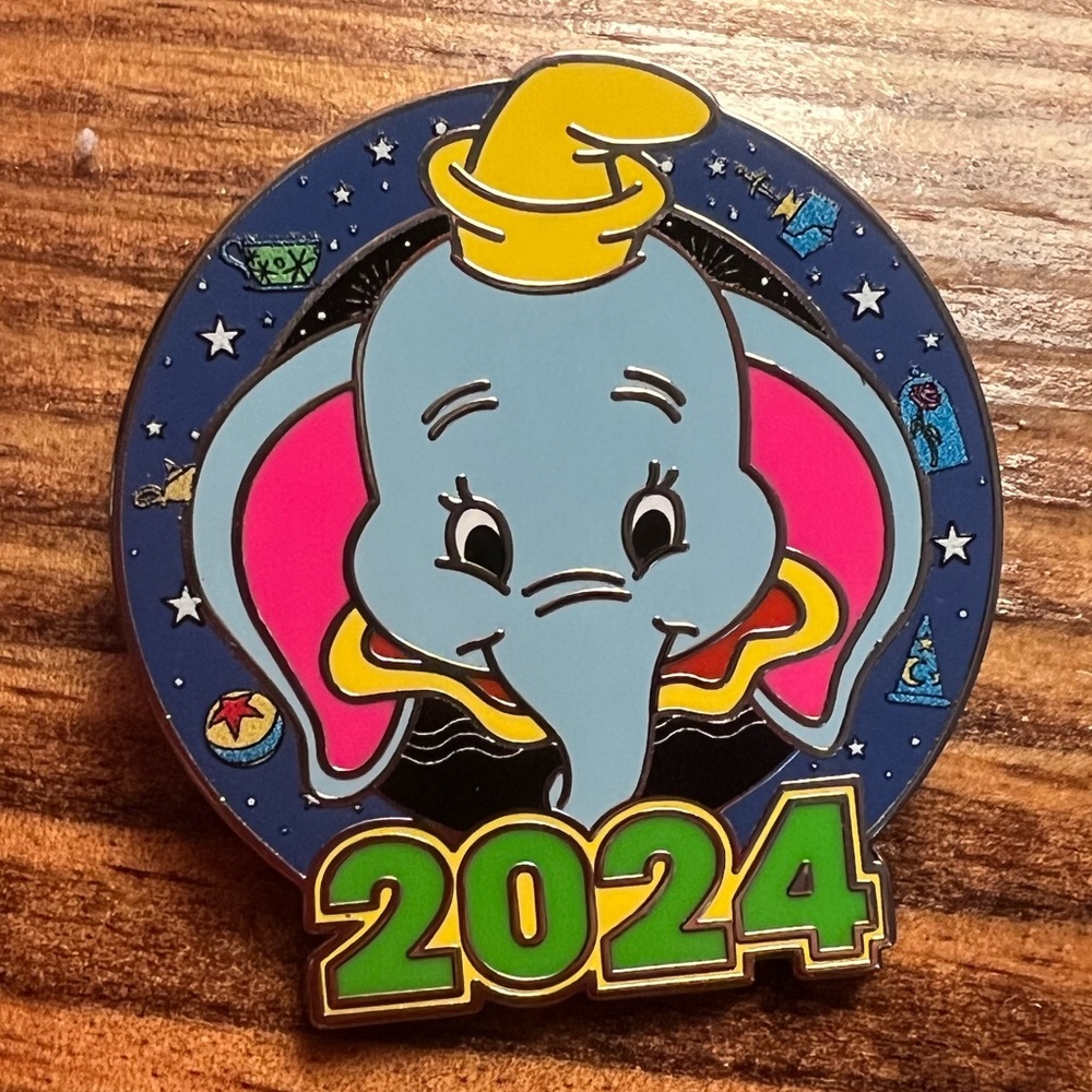 Dumbo 2024 blind mystery pack Disney pin